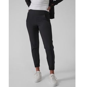 NWT Athleta Brooklyn Jogger // Black